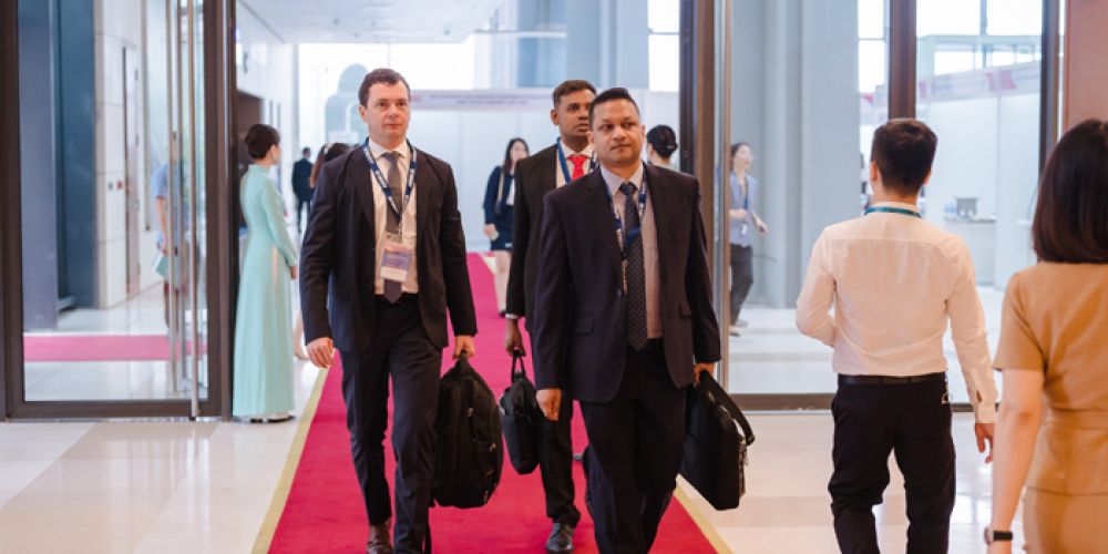 Attend Vietnam Aerospace Forum